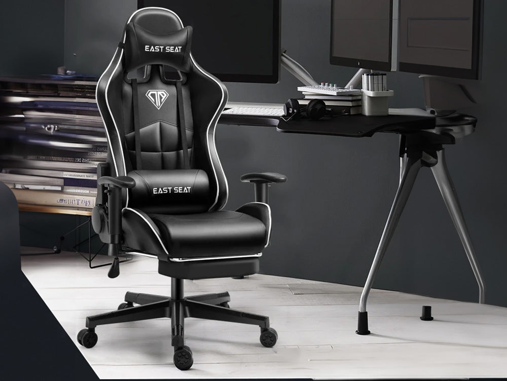 Gaming Chair with foot rest