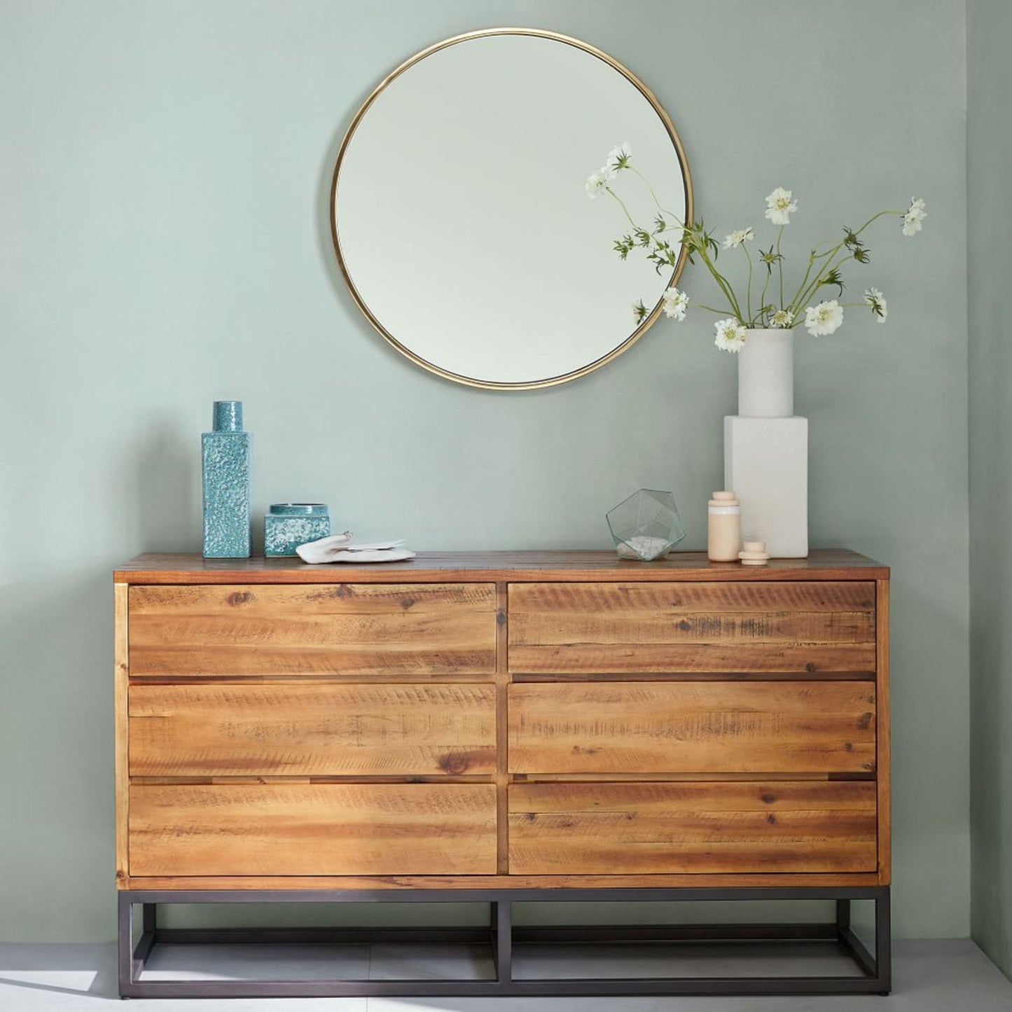 Round Wall Mirror Bathroom Makeup Mirror 60CM Vanity Shape Gold Color