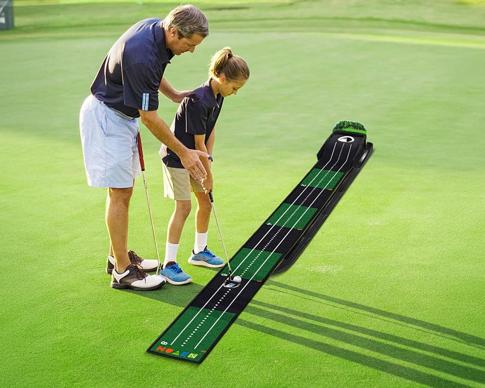 Golf Practice Mat – Indoor & Outdoor Putting Green with Ball Return and Alignment Guide