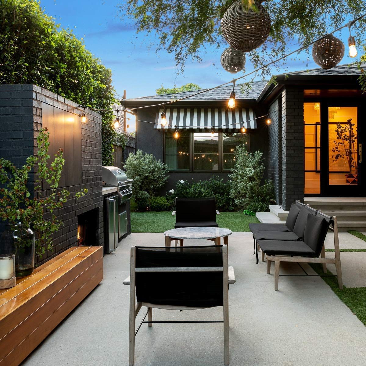 LED Festoon String Lights - 20m Length with 24 Bulbs