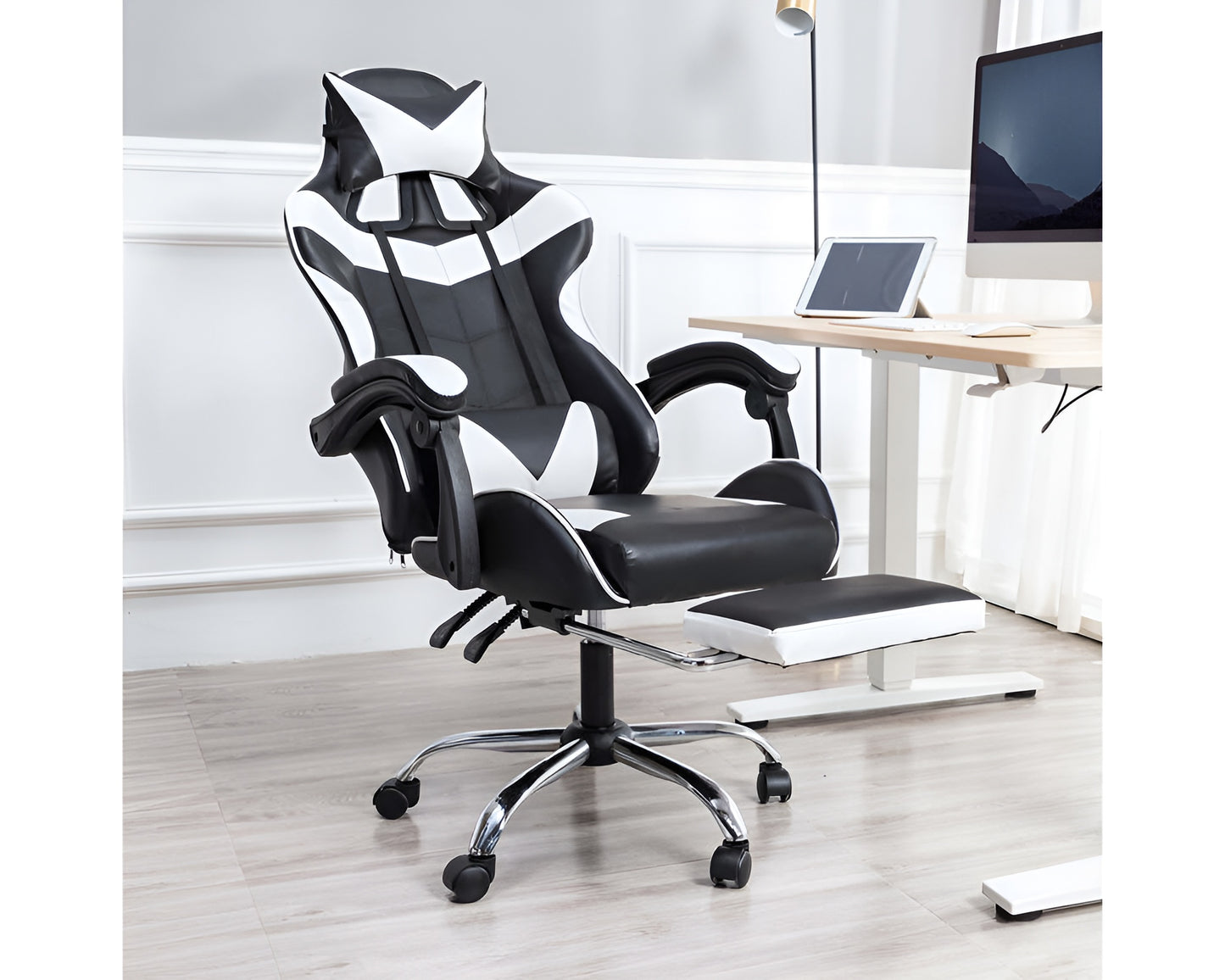 Ergonomic Gaming Chair with Footrest