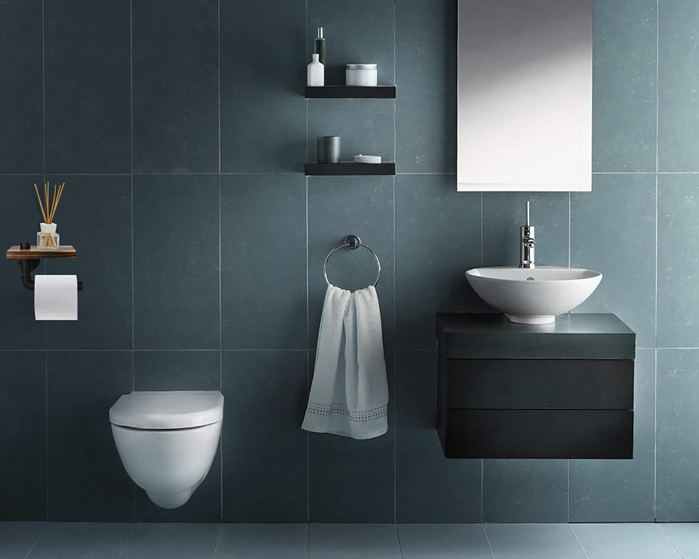 Rustic Toilet Paper Holder with Wooden Shelf – Industrial Farmhouse Bathroom Decor