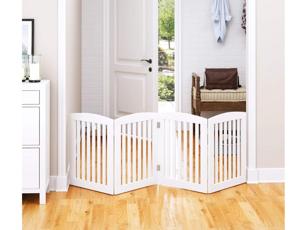 Freestanding Dog Gate with Support Feet Foldable Pet Safety Gate