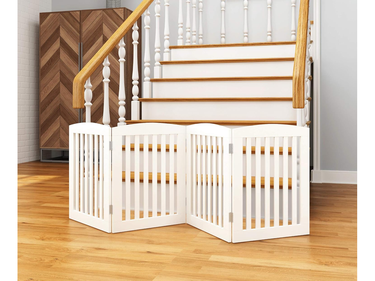 Freestanding Dog Gate with Support Feet Foldable Pet Safety Gate