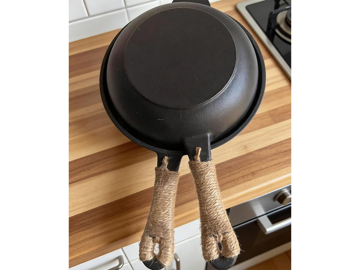 Cast Iron Saucepan with Lid 7 Inch Small Cooking Pot