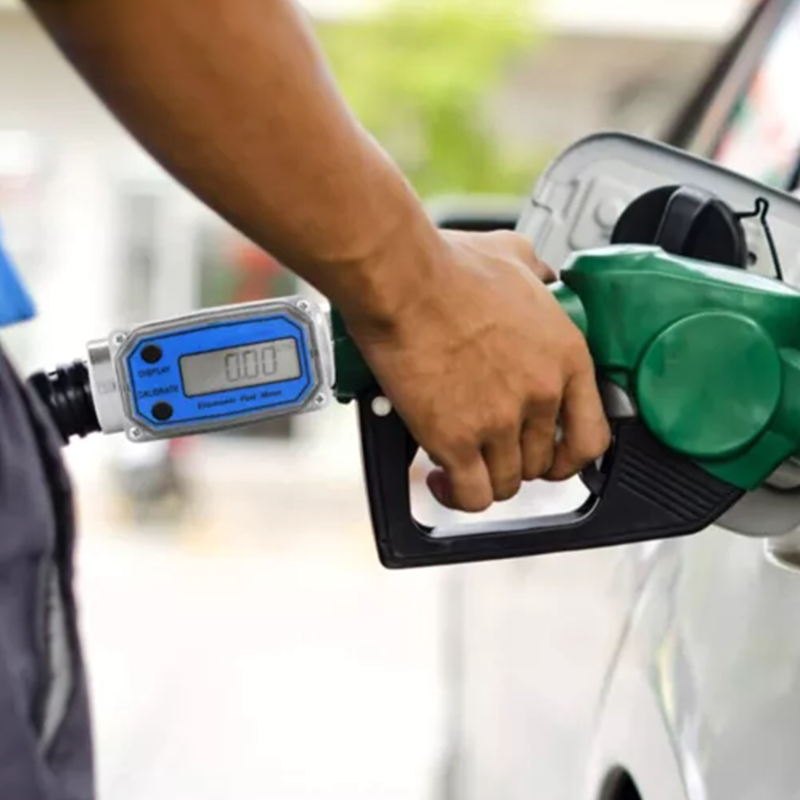 2" Digital Display Flow Meter – High Accuracy Flow Measurement with Instantaneous & Cumulative Display, Powered by AAA Batteries